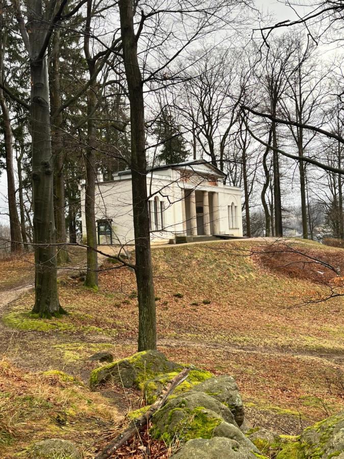 Villa Sarnia Polana à Kostrzyca Extérieur photo