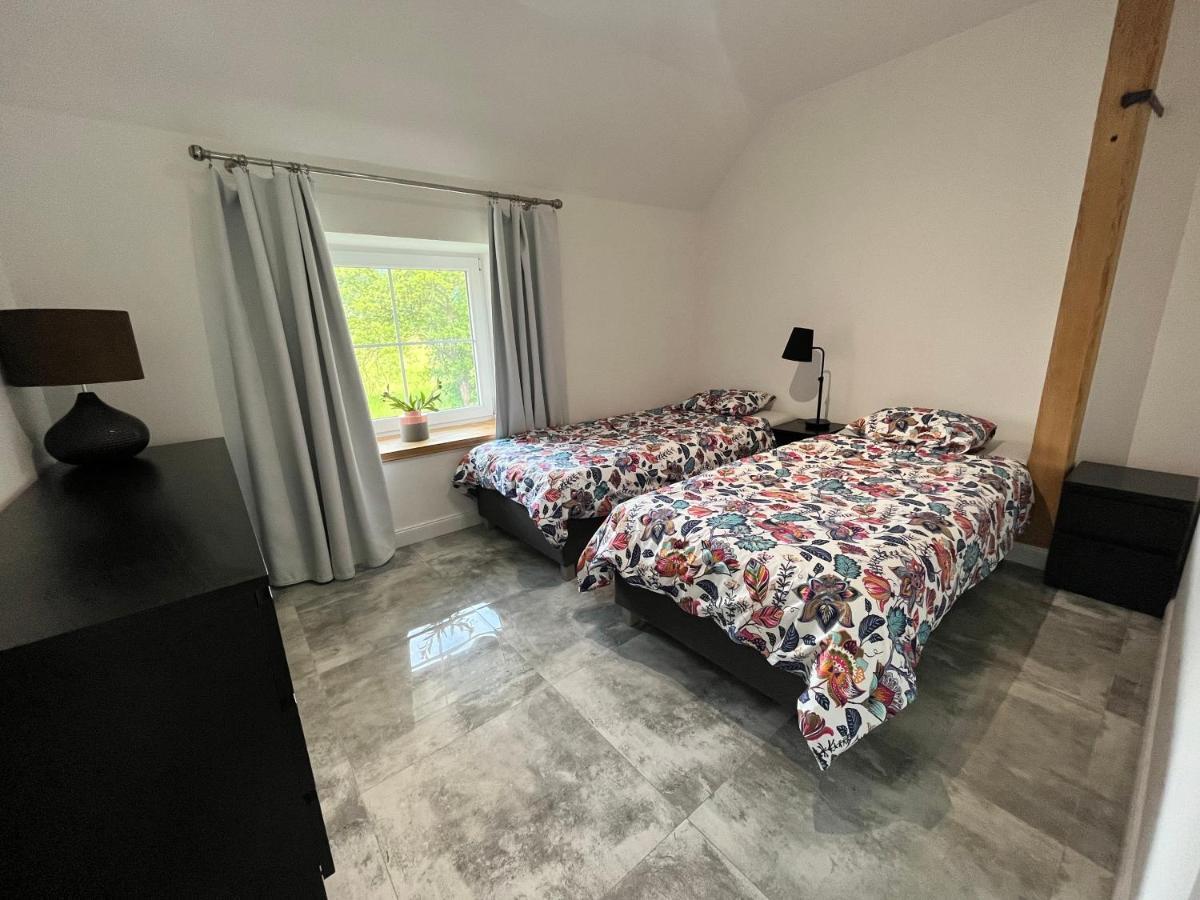 Villa Sarnia Polana à Kostrzyca Extérieur photo
